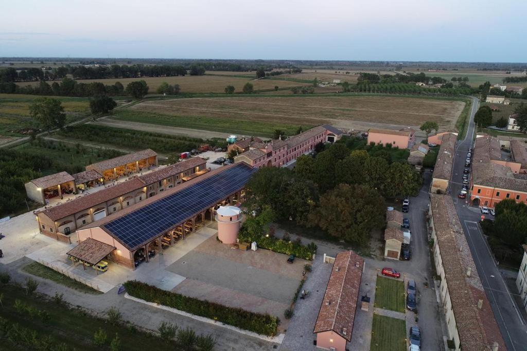 Agriturismo Pizzavacca Villanova sull'Arda Exteriör bild